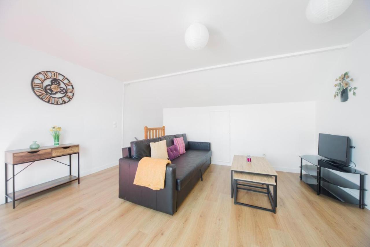 Le Perruche Apartment โคลลิเฌียง ภายนอก รูปภาพ